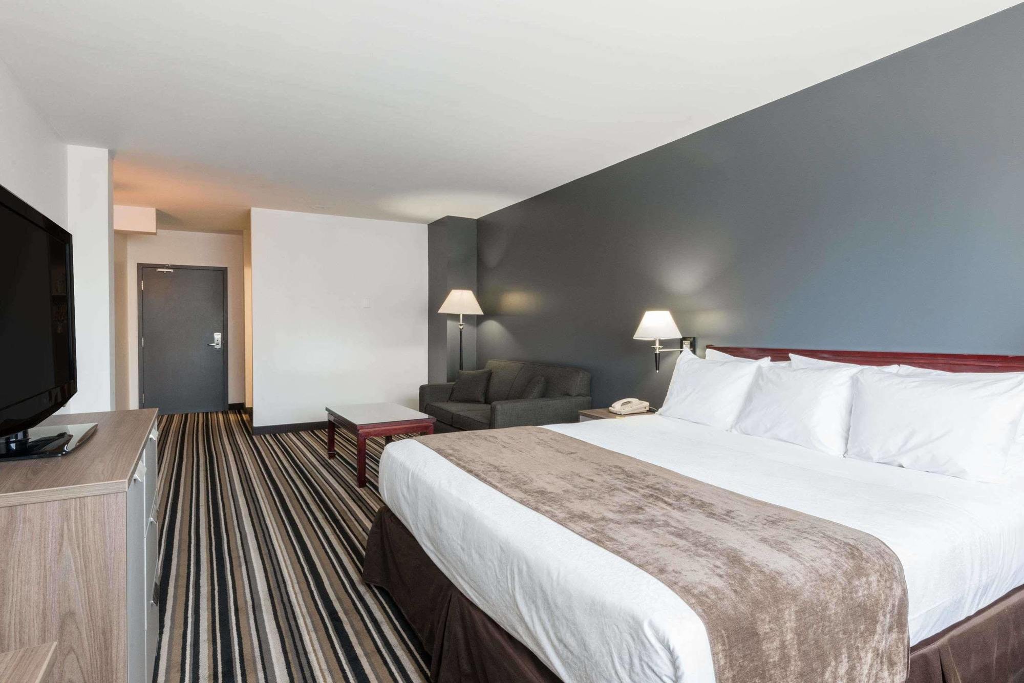 Hotel Super 8 By Wyndham Downtown Toronto Exterior foto